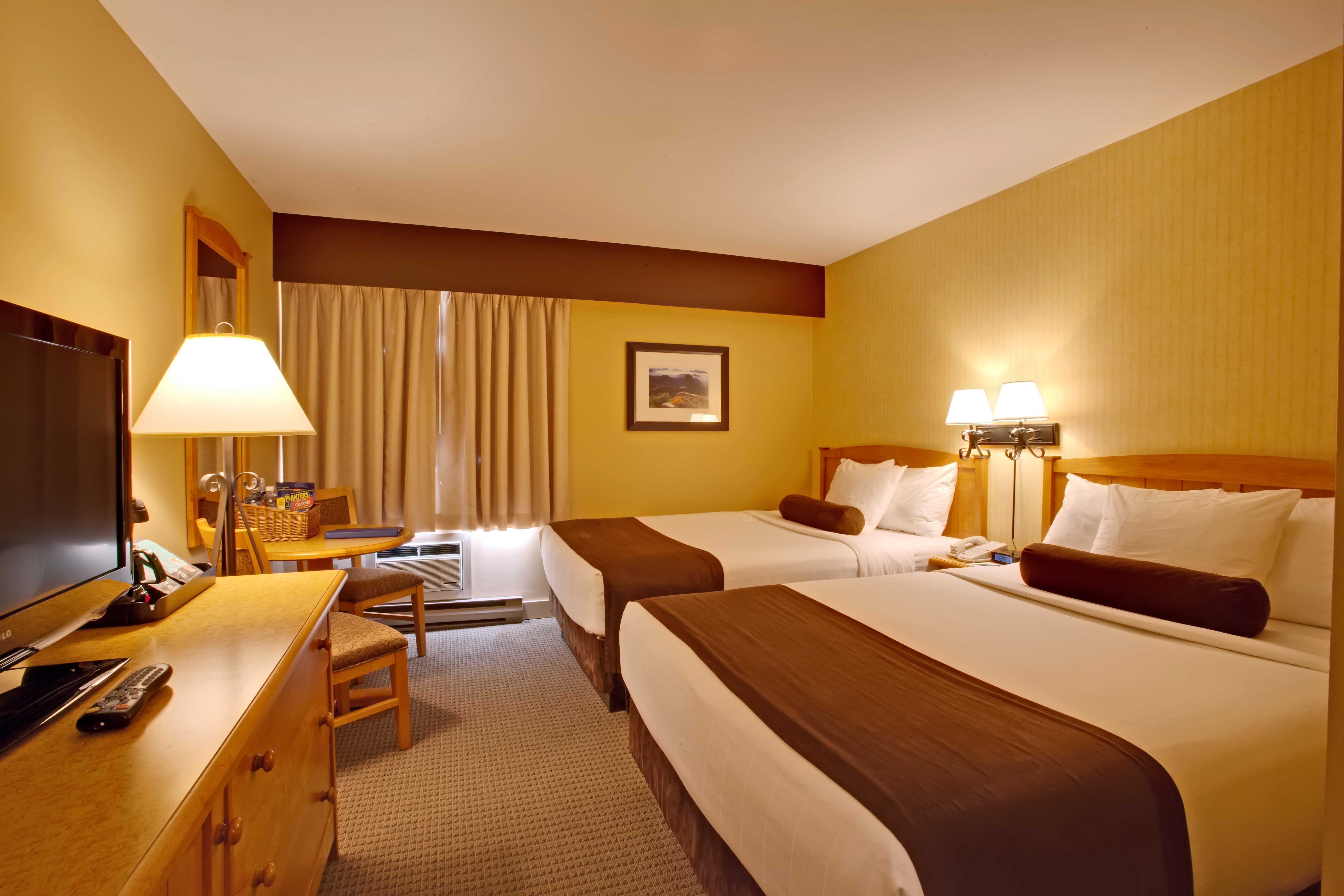 bedroom clipart hotel room