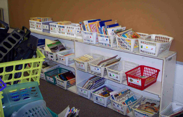 Bookshelf clipart middle school. Creating a classroom library