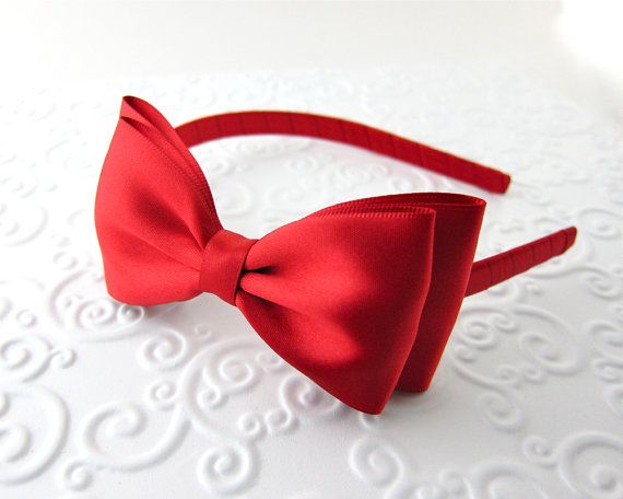 Bowtie clipart snow white.  best birthday party