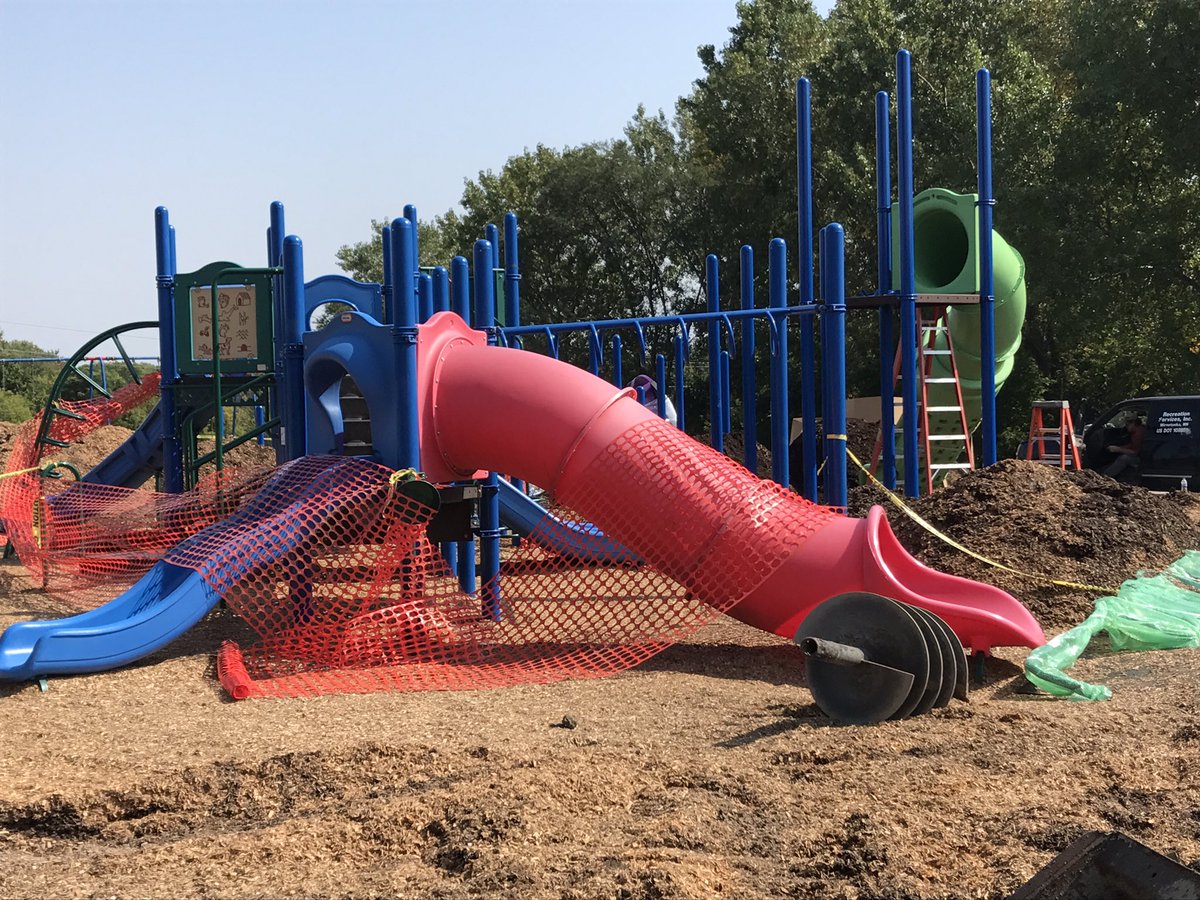 Clipart park elementary school playground. Echo on twitter construction