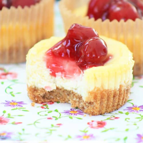 Best ever cheesecakes . Desserts clipart mini cheesecake