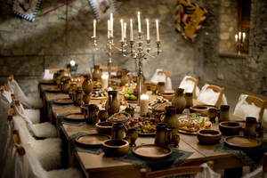 Feast clipart medieval feast. Table free images at