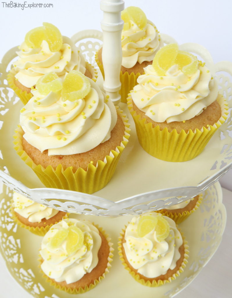 Lemons clipart lemon cupcake. Cupcakes with curd filling