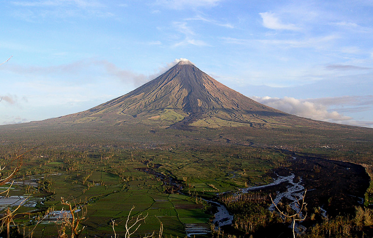 mountains clipart volcanic mountain