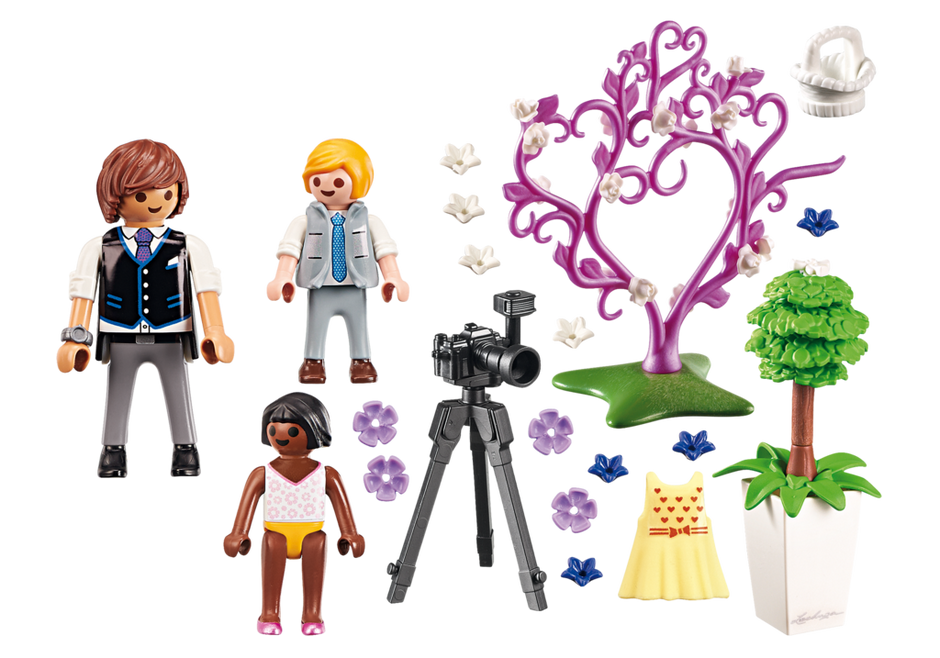 Children with photographer playmobil. Skis clipart child