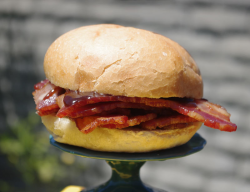 Can you create the perfect bacon sandwich? | Playbuzz