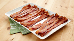How to Cook Bacon in the Oven - Pillsbury.com