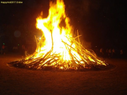 Happy Choti Holi Celebration (Holika Dahan - Bonfire) | Happy Holi ...