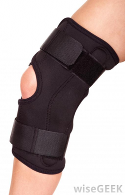 What Is a Prophylactic Knee Brace? (with pictures)