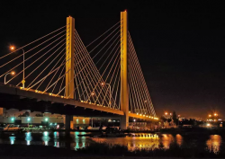 What is the difference between the cable-stayed bridge and a ...