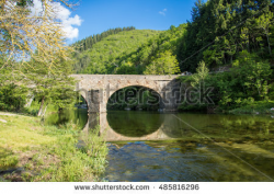 Stone bridge over the river ardèche clipart - Clipground