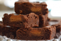 Double Fudge Peanut Butter Cup Brownies - Sweet Things By Lizzie ...