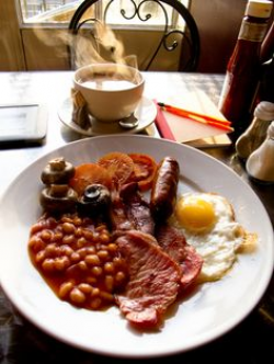 British breakfasts infographic. The differences between a full ...