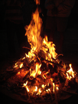 Campfire - Wikipedia