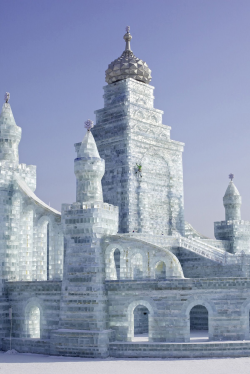 Il Festival delle sculture di ghiaccio di Harbin | Ice castles ...