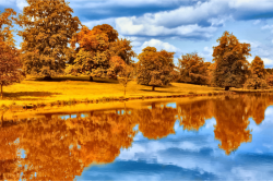 Clipart - Autumn By The Lake
