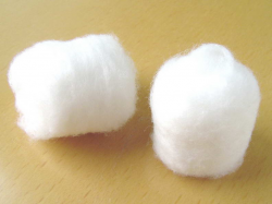 Cotton balls clipart - Clip Art Library