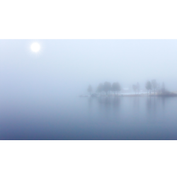 Misty lake - 4k - www.cinnamon-look.org