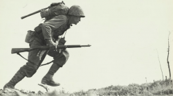 The Pictures that Defined World War II - HISTORY